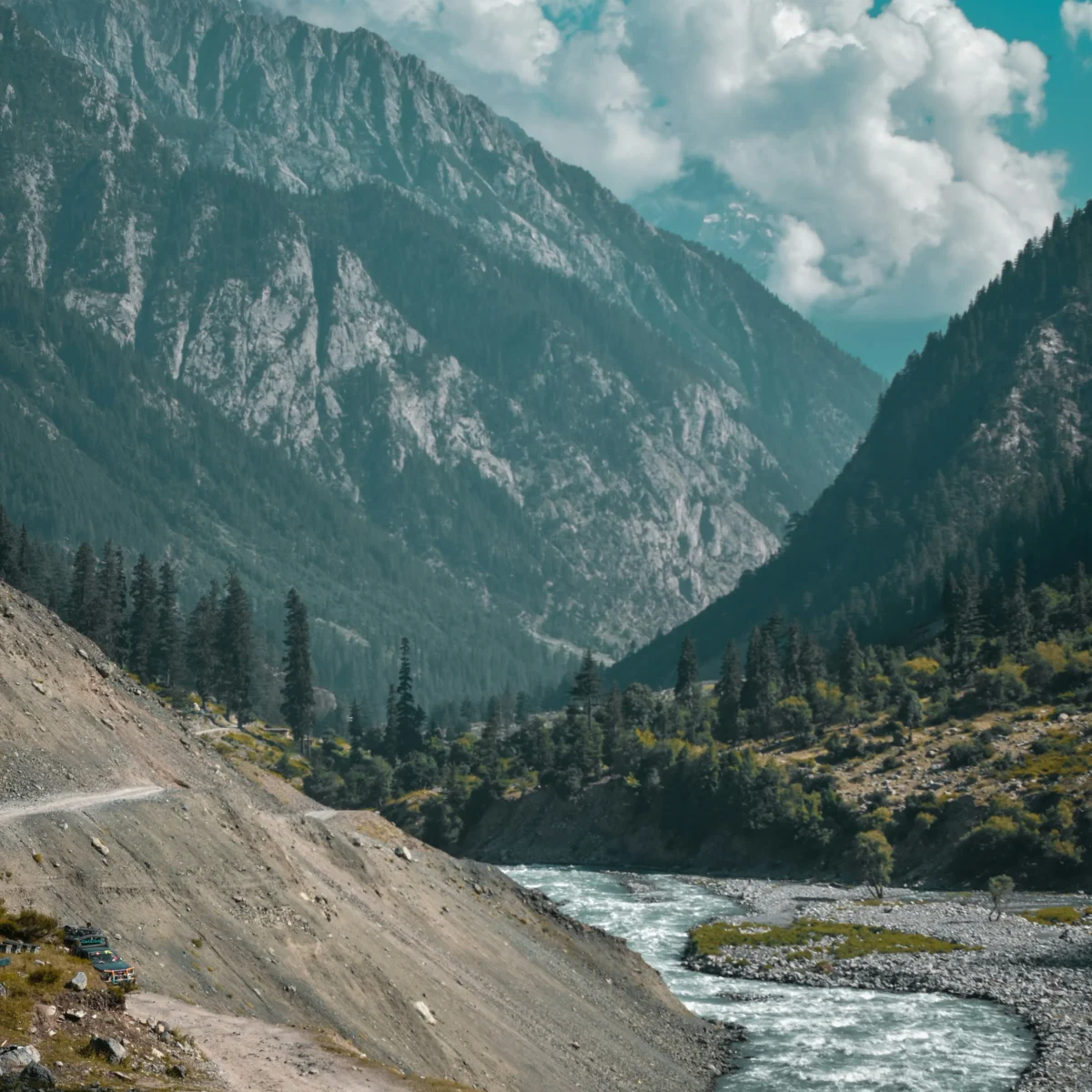Northern Pakistan scenic valley family tour package