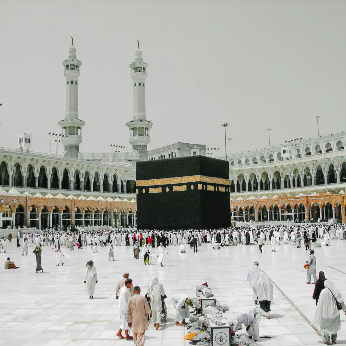 Kaaba view for premium Umrah package from Pakistan